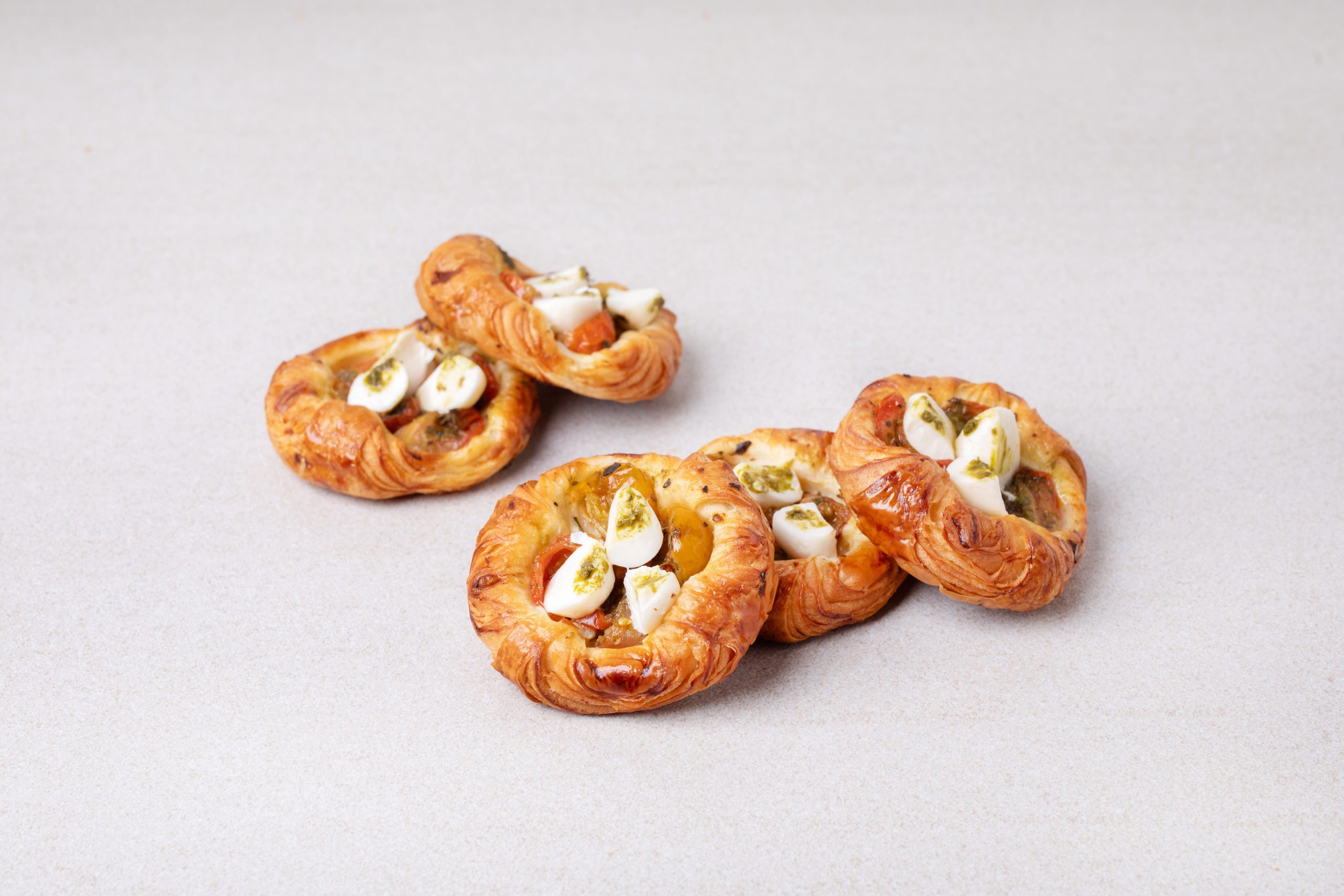 Tomato, Pesto & Bocconcini Danish